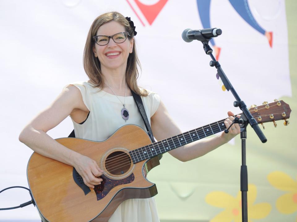 Lisa Loeb