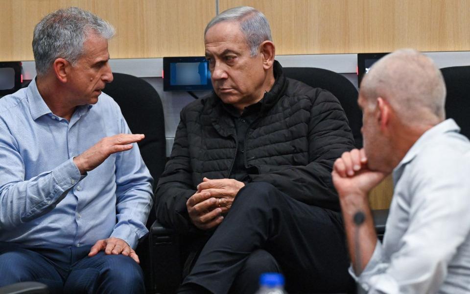 Israeli official claims Hamas had ‘dropped some of its demands’ following pressure by Benjamin Netanyahu (centre), the prime minister