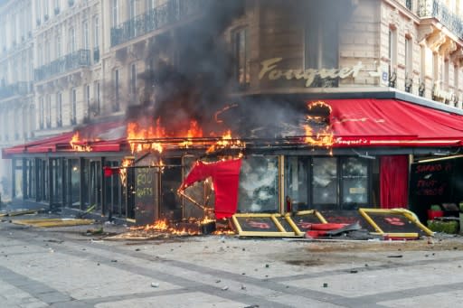 'Le Fouquet's' brasseries-- frequented by politiicans and film stars -- was targetted