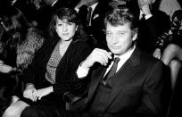 <p>Dans les années 80, Nathalie Baye et Johnny Hallyday ont vécu une belle histoire d’amour et ont même eu une fille, Laura Smet. À l’époque, ils se sont rencontrés alors qu’ils s’apprêtaient à jouer un sketch à l’antenne. Crédit photo : Getty Images </p>