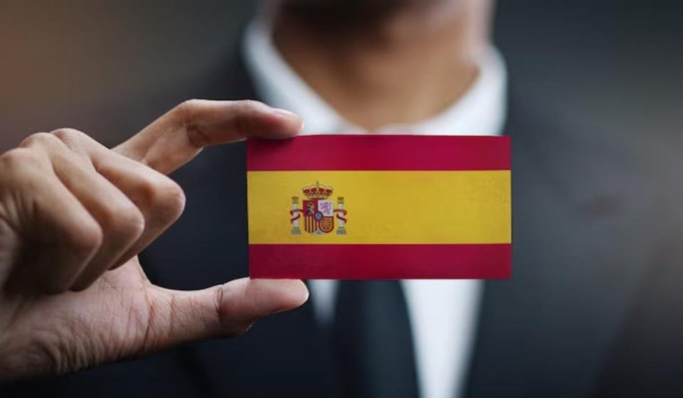 Visa de oro de España para inversores extranjeros. Foto: tomada de Freepik