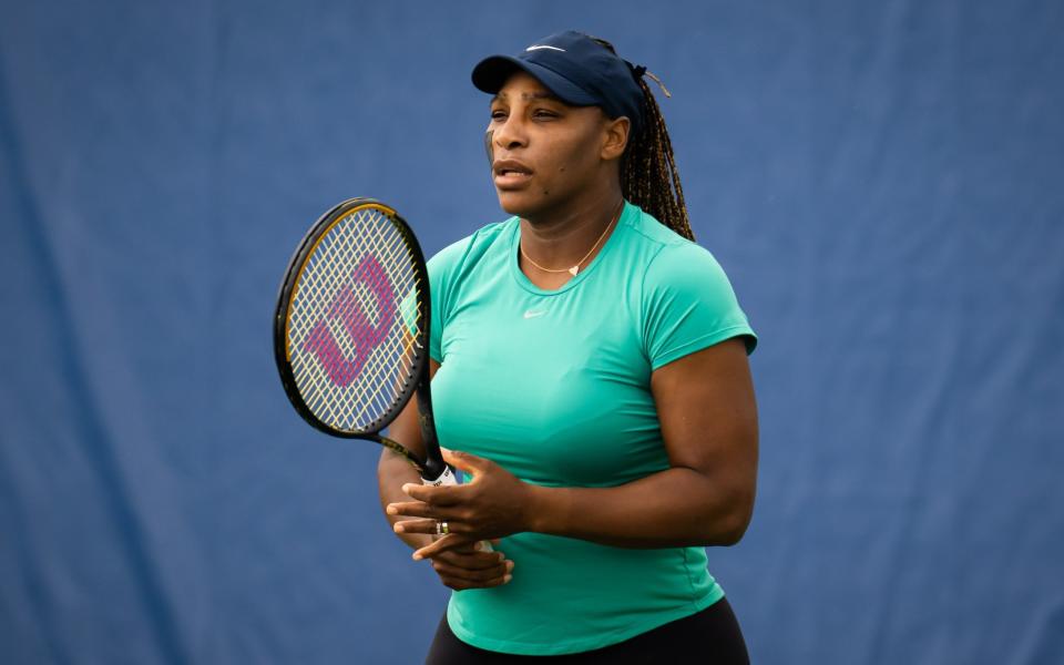 Serena Williams of the United States during practice on Day 2 of the Western & Southern Open at Lindner Family Tennis Center - GETTY IMAGES