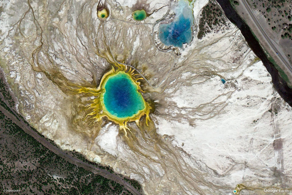 A Google Earth View of Yellowstone National Park, US (Google Earth View)