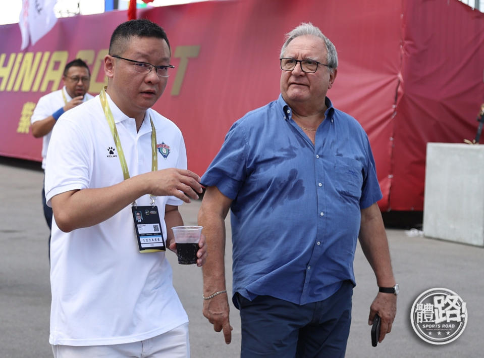 世界棒壘球總會（WBSC）會長 Mr. Riccardo Fraccari（右）