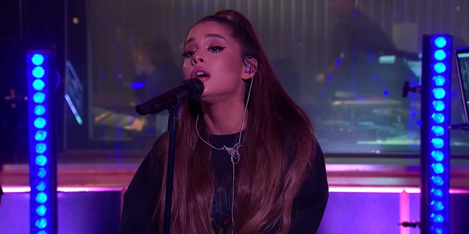 ariana grande live lounge rem