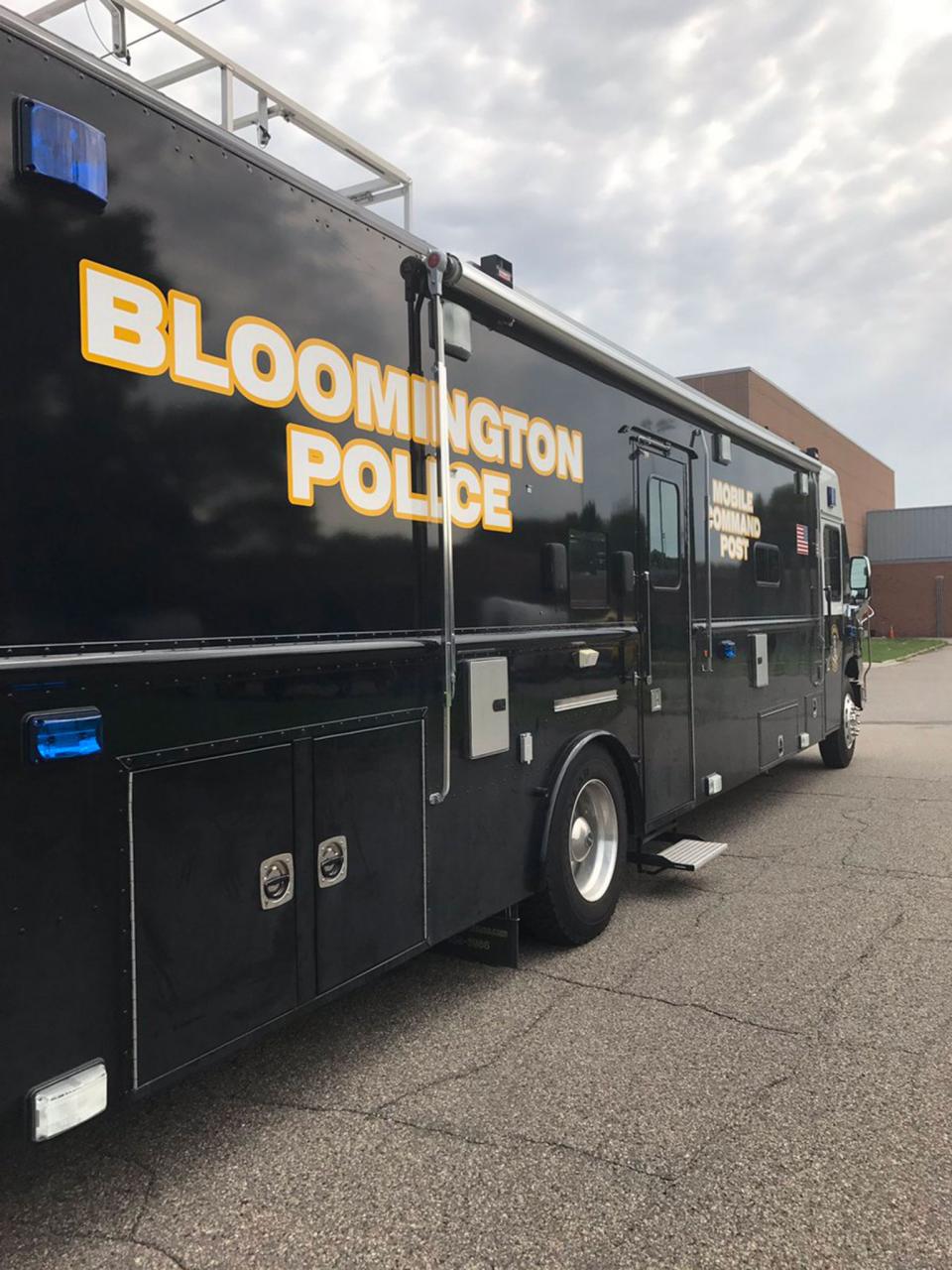 <p>A Police mobile command post vehicle is parked at the explosion site at the Dar Al-Farooq Islamic Center in Bloomington, Minn., on Aug. 5, 2017. (Photo: Bloomington Police‏ via Twitter) </p>