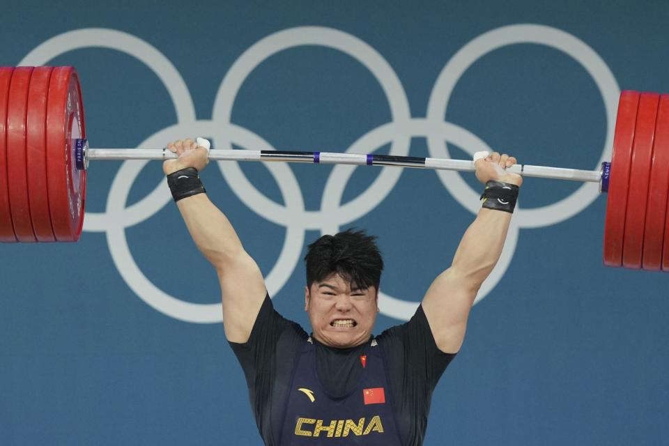 Liu Huanhua wins China's fourth weightlifting gold at the Paris