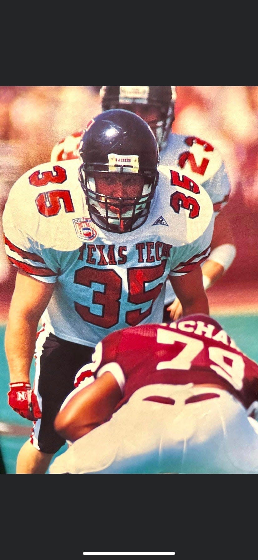 Zach Thomas during his Texas Tech playing days.
