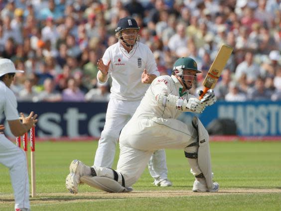 Graeme Smith's innings was all the more impressive for the injuries he was managing (Getty)