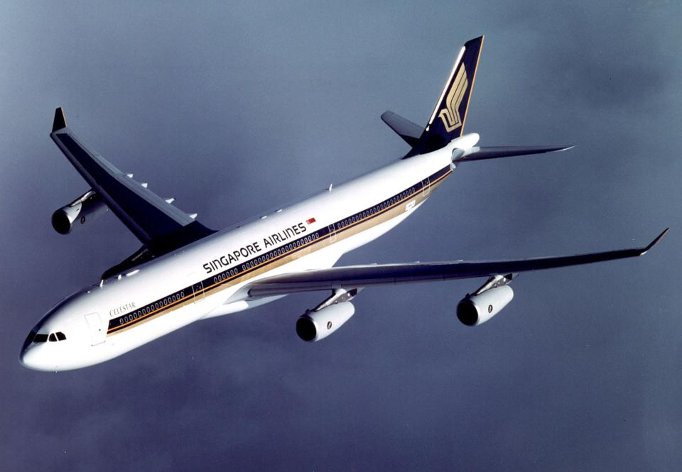 Singapore Airlines Airbus A340 in flight.