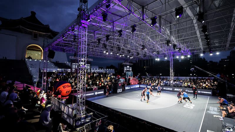 FIBA3x3台北挑戰賽夜間賽事盛況。（圖／Absolute 3X3 Basketball提供）