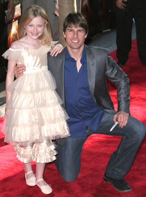 Dakota Fanning and Tom Cruise at the New York premiere of Paramount Pictures' War of the Worlds