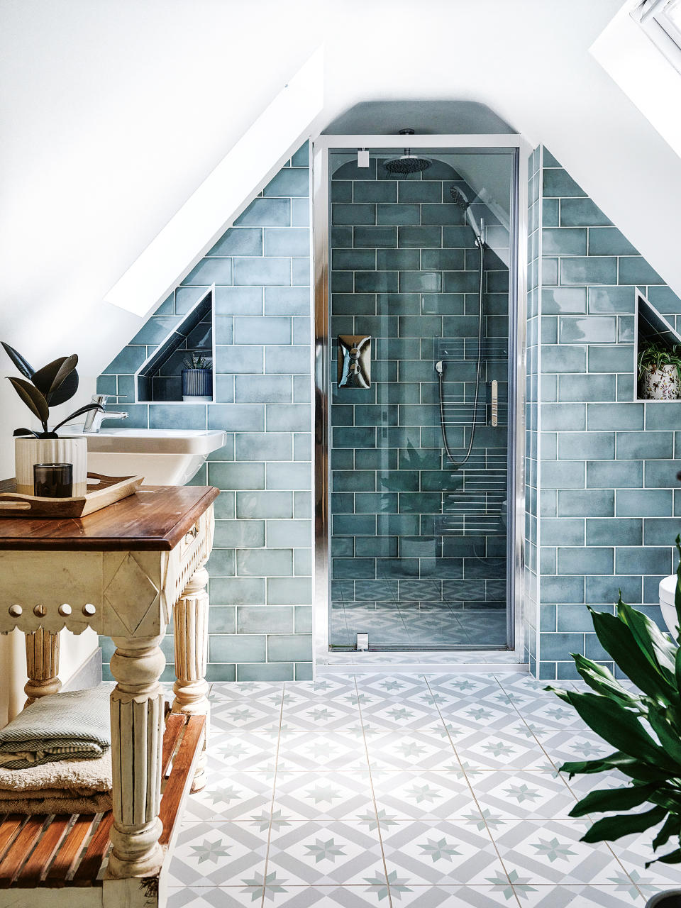 7. Use tiles to create a stunning wet room