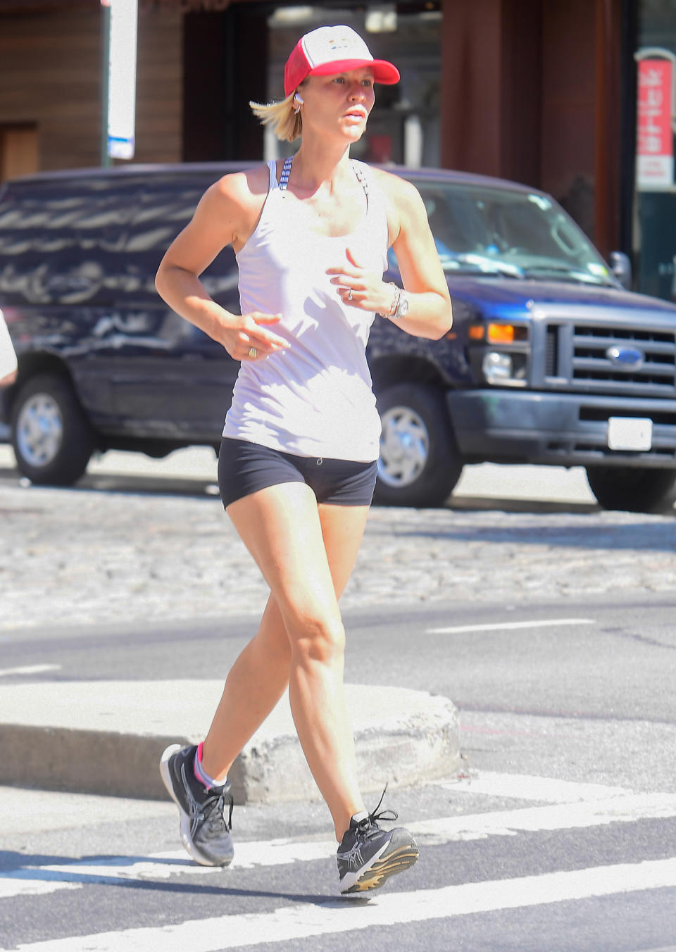 <p>Claire Danes goes for a jog in N.Y.C. on July 18.</p>
