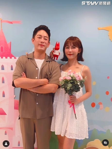 林萱瑜、Junior登記結婚，升格夫妻。（圖／翻攝林萱瑜IG）