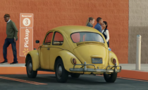 <p>We first see Bumblebee in humanoid transformer form, but then it, er, transforms into the recognizeable classic yellow VW Beetle.</p>