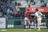 San Francisco Giants' LaMonte Wade Jr. (31) runs the bases after hitting a solo home run against the Arizona Diamondbacks during the third inning of a baseball game in San Francisco, Wednesday, Aug. 17, 2022. (AP Photo/Godofredo A. Vásquez)