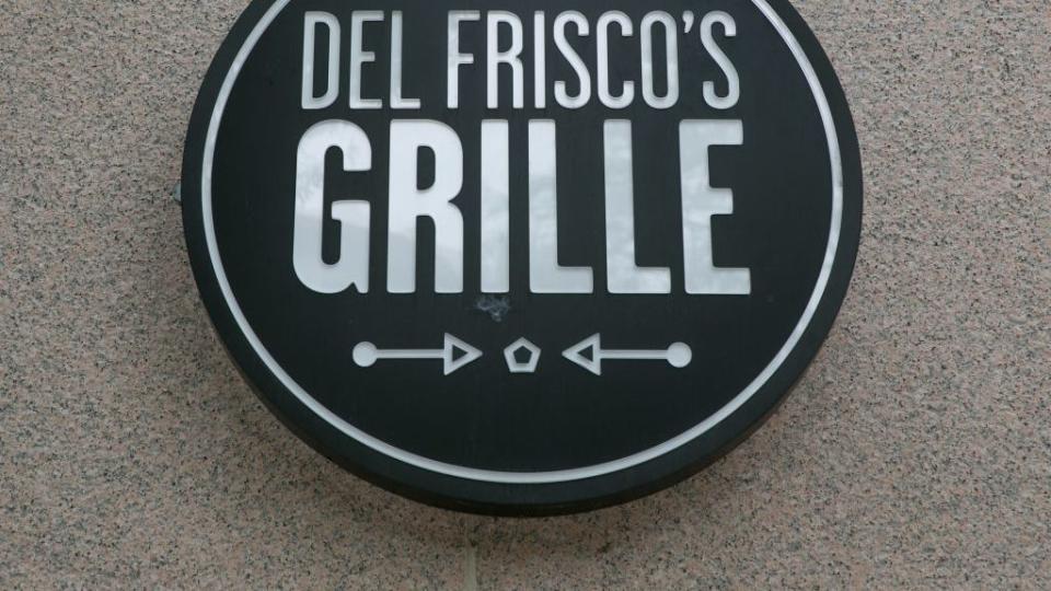 del friscos grille sign