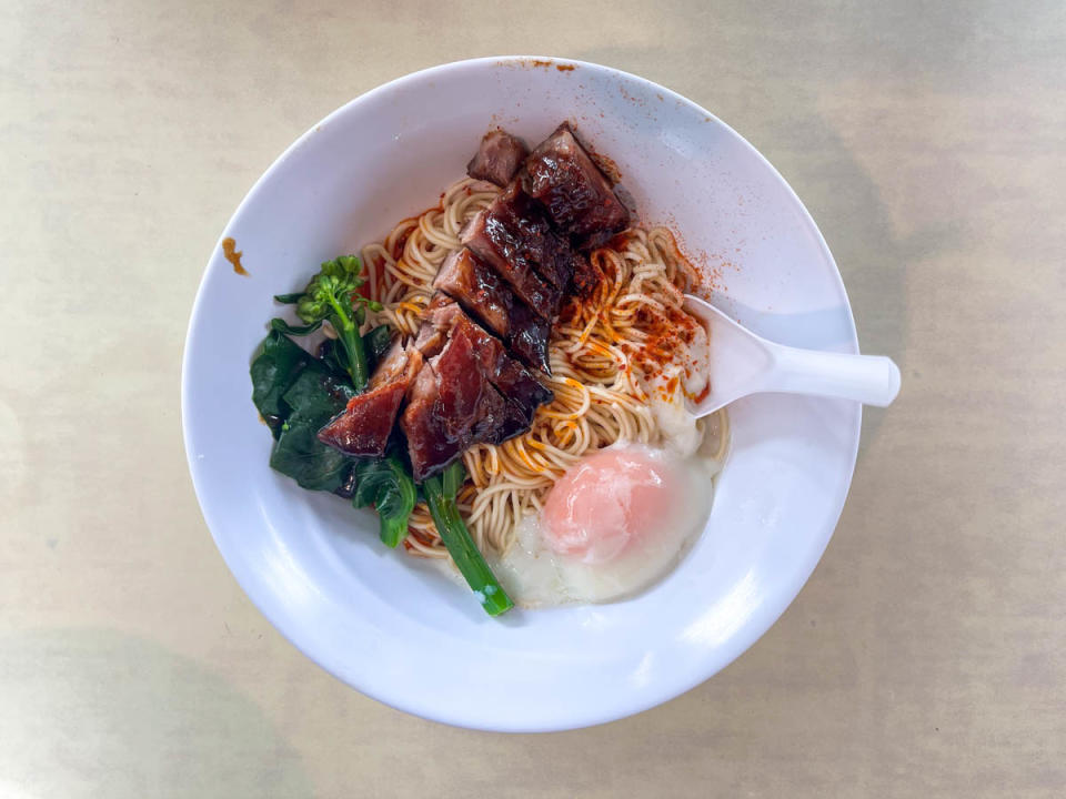 Lye Bo Toss Noodle - Char Siew Noodles w Onsen Egg