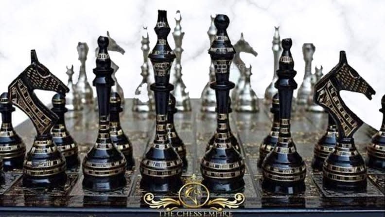 These weighted pieces add elegance to your chess set.