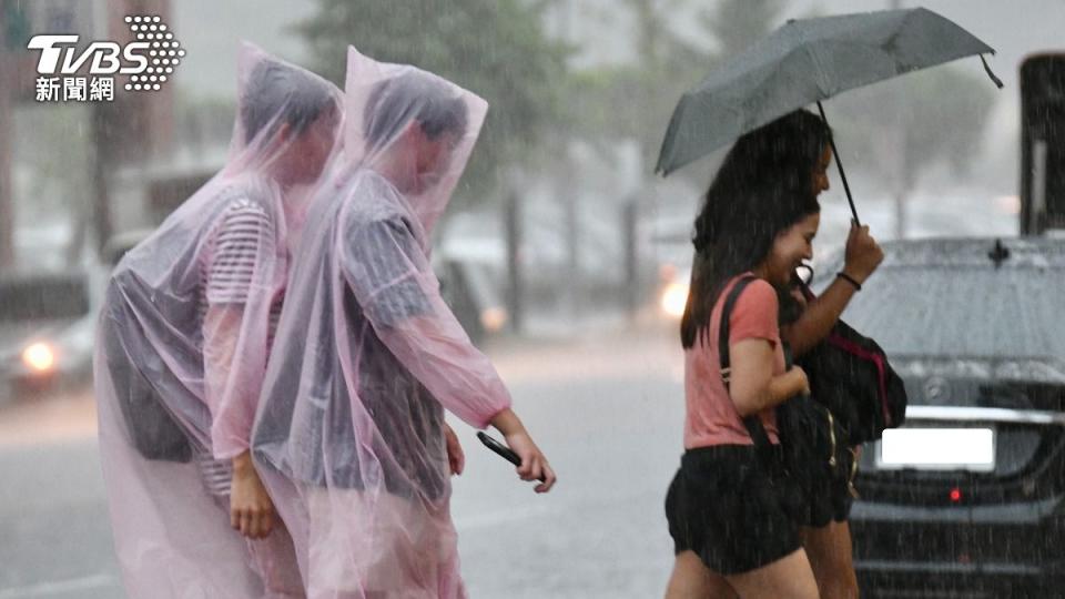 週三華南水氣增加，台灣降雨機率提高。（示意圖／胡瑞麒攝）