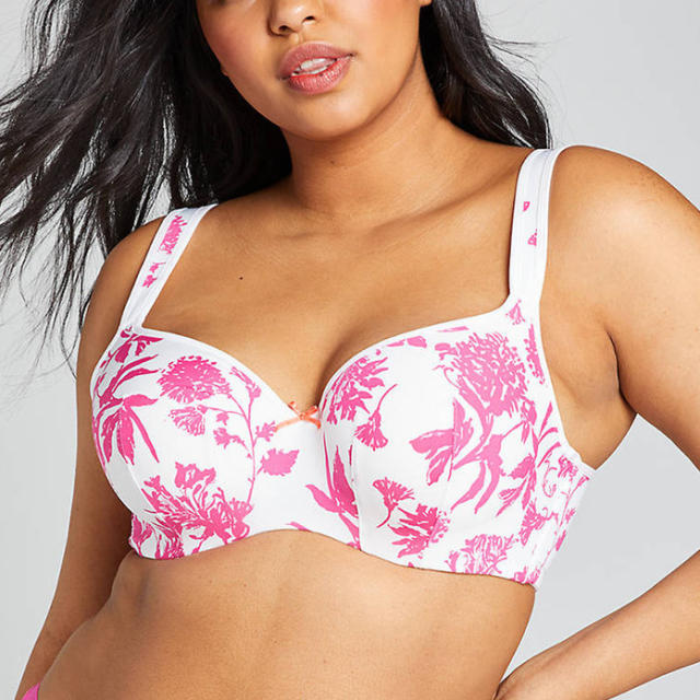 Thousands of Shoppers Love This Bra Made for Larger Busts — and