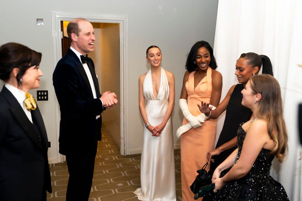 Prince William with  Phoebe Dynevor, Ayo Edebiri, Sophie Wilde and Mia McKenna Bruce