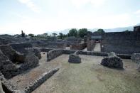 The coronavirus disease (COVID-19) outbreak in Pompeii