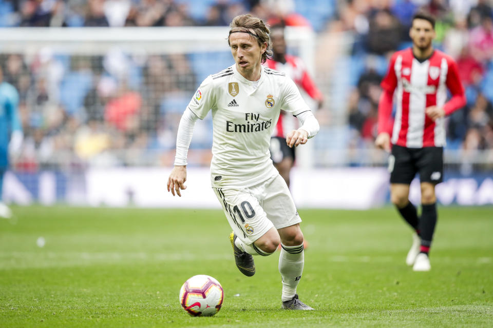 MADRID, SPAIN - APRIL 21: Luka Modric of Real Madrid during the La Liga Santander  match between Real Madrid v Athletic de Bilbao at the Santiago Bernabeu on April 21, 2019 in Madrid Spain (Photo by David S. Bustamante/Soccrates/Getty Images)