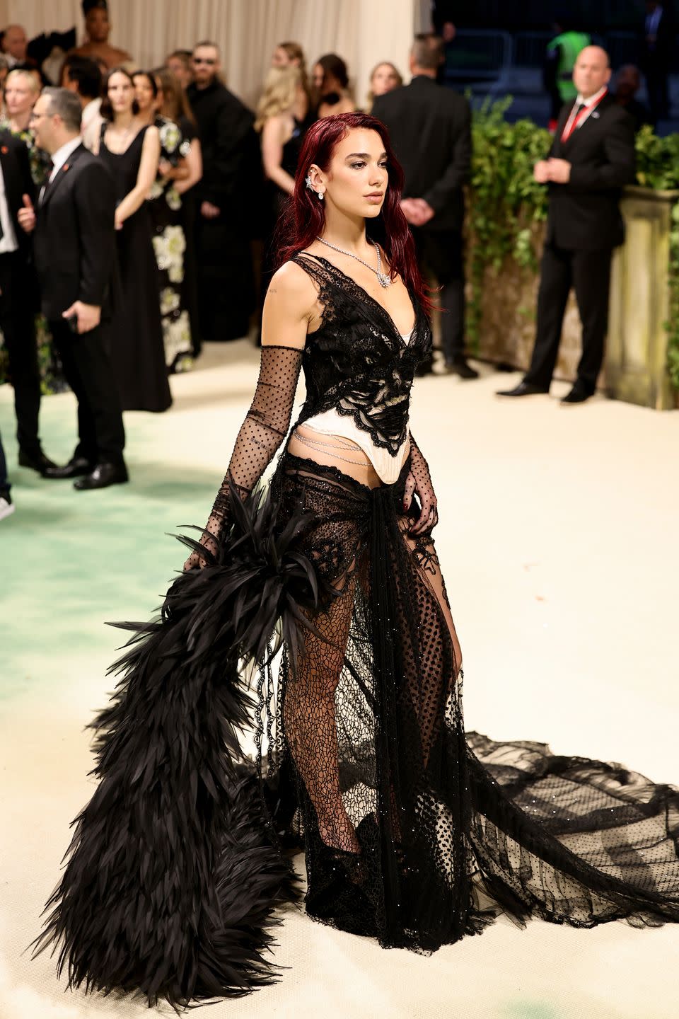 new york, new york may 06 dua lipa attends the 2024 met gala celebrating sleeping beauties reawakening fashion at the metropolitan museum of art on may 06, 2024 in new york city photo by theo wargogathe hollywood reporter via getty images