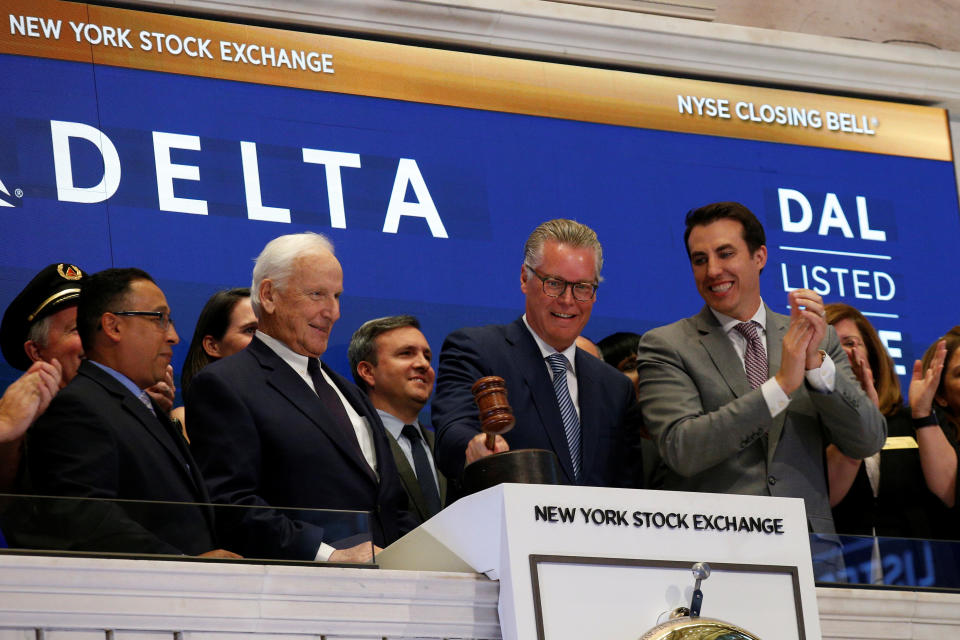 CEO of Delta Airlines Ed Bastian gavels close the trading day during the closing bell ceremony at the New York Stock Exchange (NYSE) in New York, U.S., May 3, 2017. REUTERS/Brendan McDermid