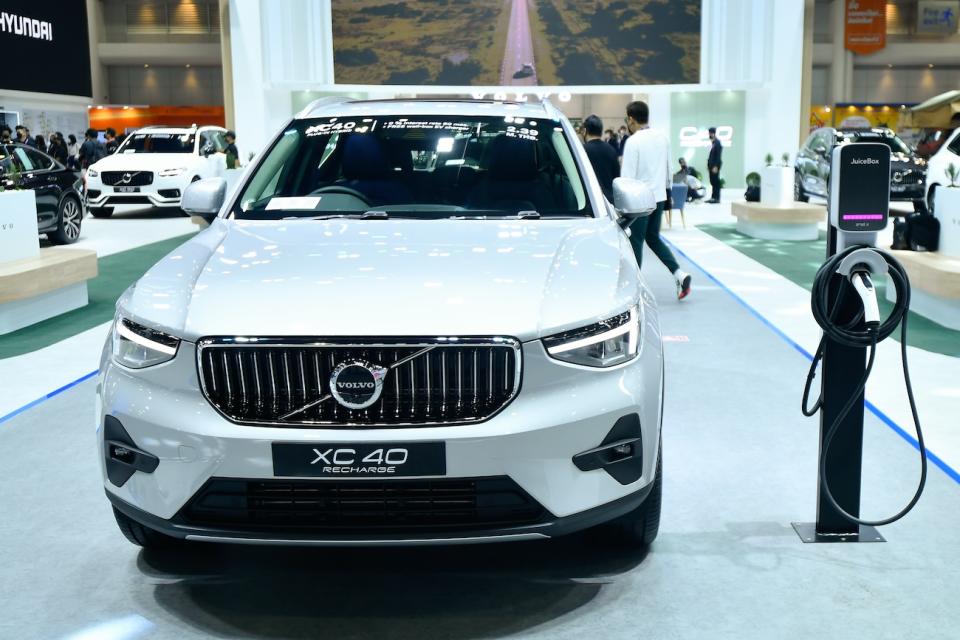 Arnee Ismail, a communications professional from Templer, Rawang, embraced electric mobility with her Volvo XC40 in December 2023, praising its smooth city driving for her daily commute and meetings in Kuala Lumpur's centre