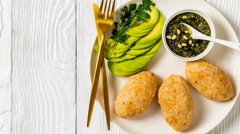 Fish croquettes with pesto