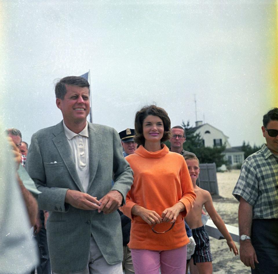 <p>Forget JFK: look at that expert-level color blocking by Jackie O. </p>