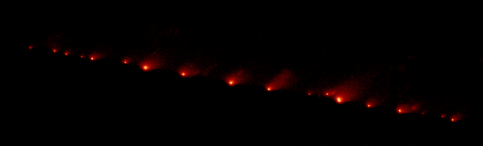 Os 21 fragmentos do Cometa Shoemaker-Levy 9 fotografados pelo Hubble