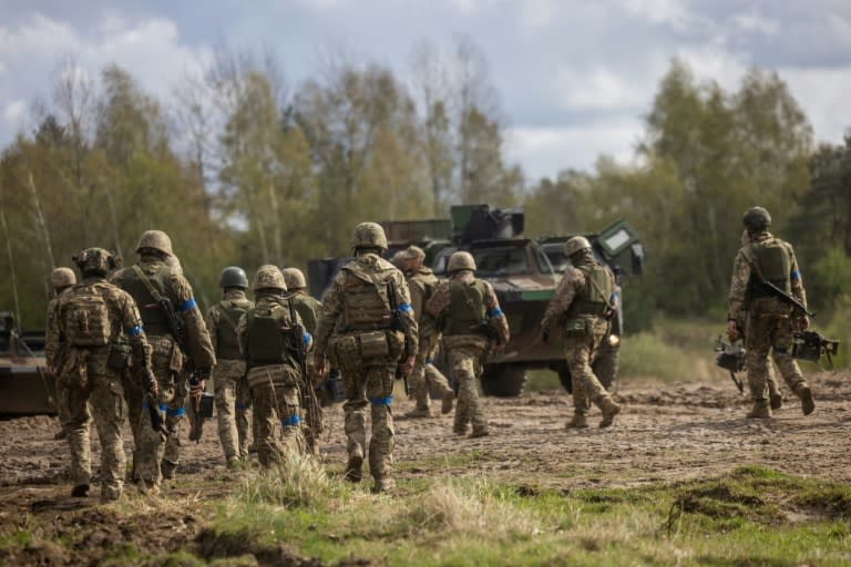 Ukrainian soldiers training in Poland on April 4, 2024 (Wojtek Radwanski)