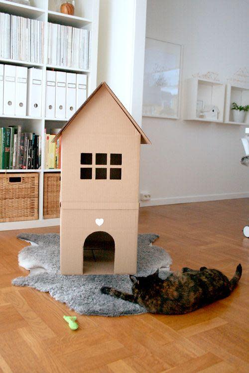 cute homemade cardboard house for cat