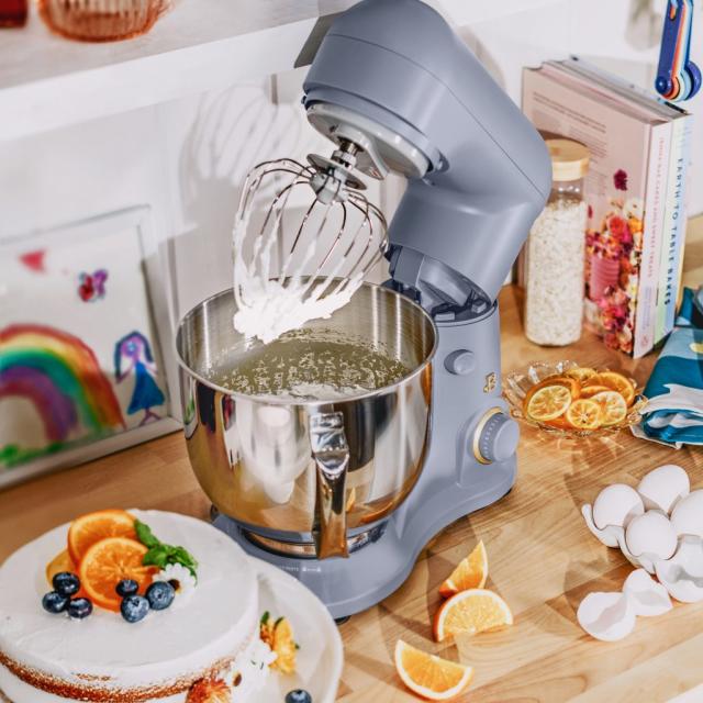 We tried the Beautiful 9-quart TriZone air fryer by Drew Barrymore