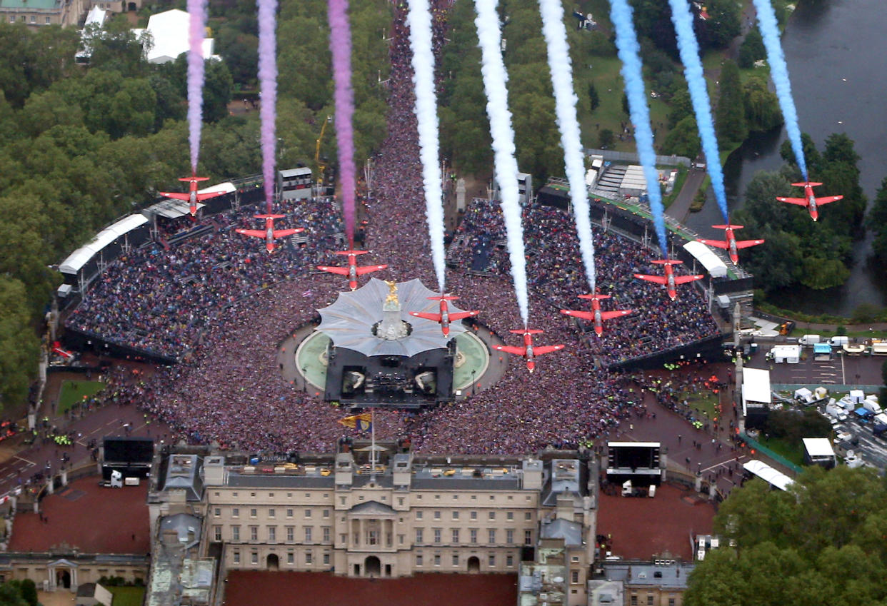 Diamond Jubilee - Carriage Procession And Balcony Appearance (Peter Macdiarmid / Getty Images)