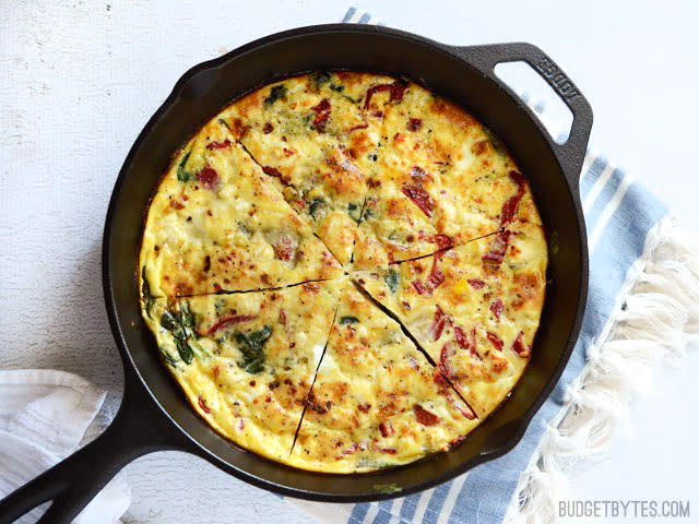 Roasted-Red-Pepper-and-Feta-Frittata-above