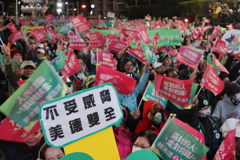 台灣美德站出來凱道護國之夜。圖/ 陳賜哿攝