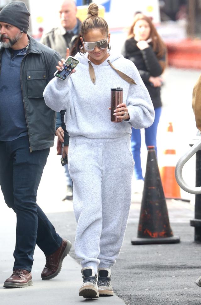 Jennifer Lopez Wears Ugg Boots With a Cozy Robe on 'Hustlers