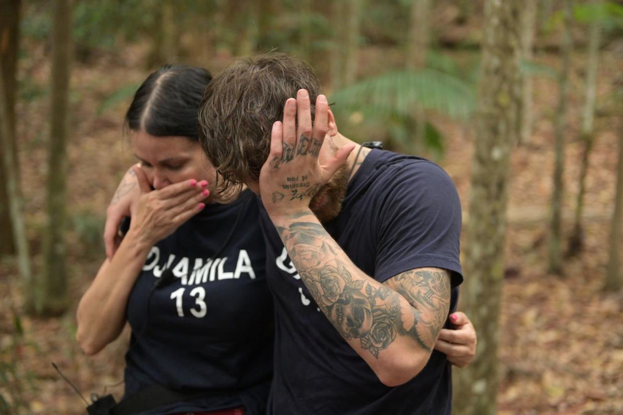 Doppelt geweint hält besser: Djamila Rowe und Gigi Birofio wurden während der Schatzsuche bei "Ich bin ein Star - Holt mich hier raus!" zum neuen Dreamteam. (Bild: RTL / Stefan Thoyah)