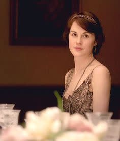 Juste pour une soirée, on rêve de revêtir les robes somptueuses et les parures délicates de Lady Mary Crawley (Michelle Dockery) de Downton Abbey.