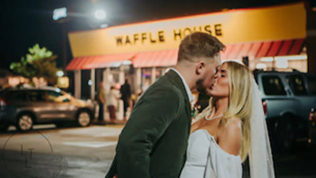 Waffle House couple