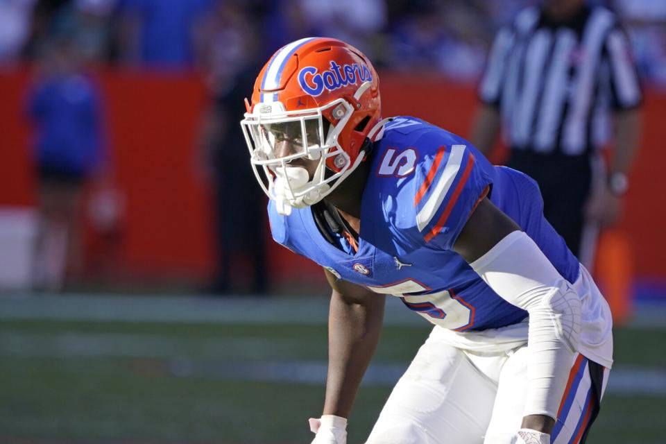 Florida cornerback Kaiir Elam readies for a play against Samford in November.