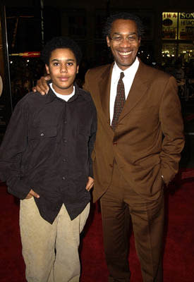 Joe Morton and son at the Hollywood premiere of Ali