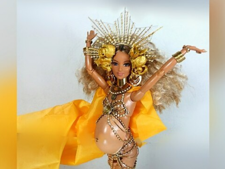 Beyoncé grammy doll.