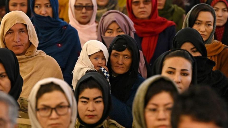 Mujeres de la comunidad hazara