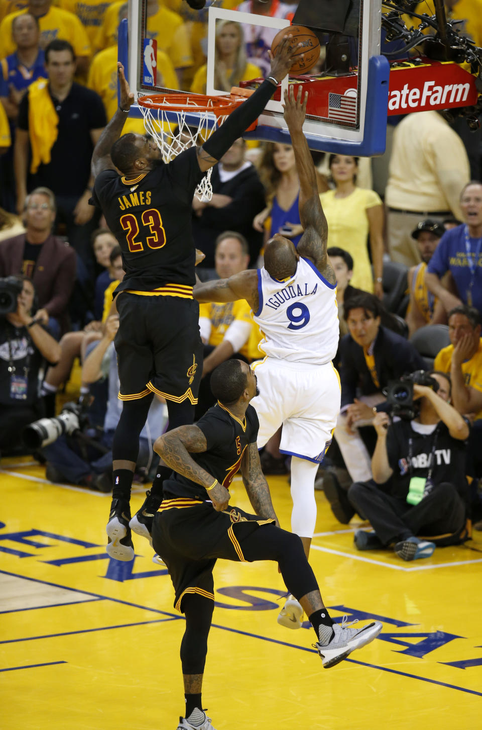 LeBron James「The Block」。（Photo by MediaNews Group/Bay Area News via Getty Images）